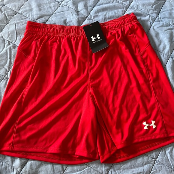 UNDER ARMOUR WOMENS LOOSE SHORTS - Picture 1 of 6